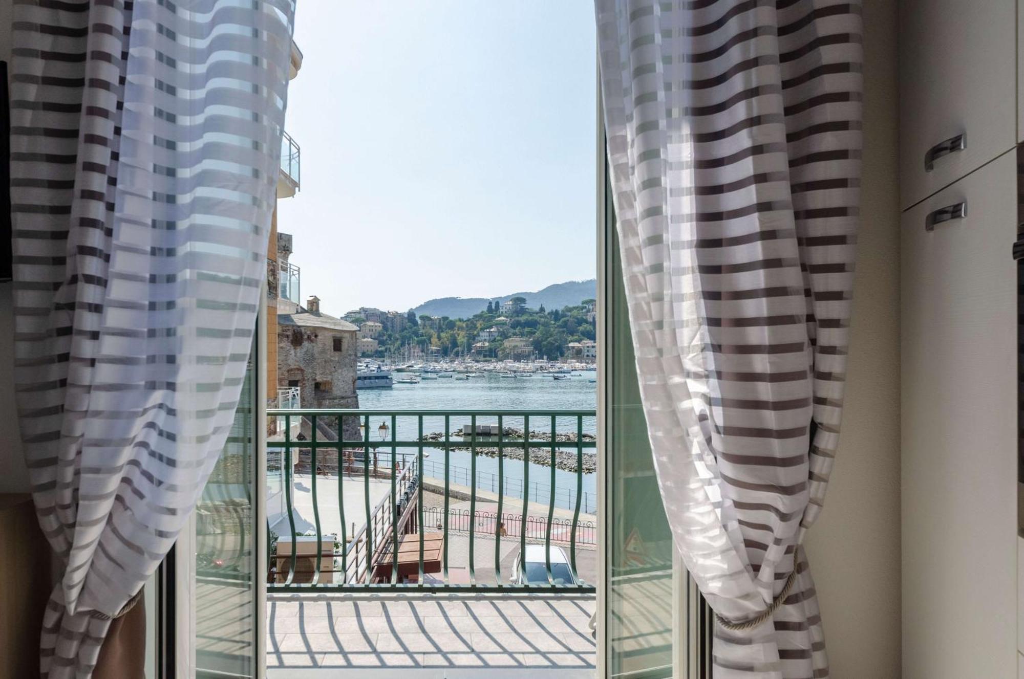 Alla Casa Rosa Al Mare- Centrale A Di Fronte Al Mare- Emozionante- Garage Privato Gratuito A 800 Mt- Aria Condizionata-Wifi Rapallo Eksteriør billede