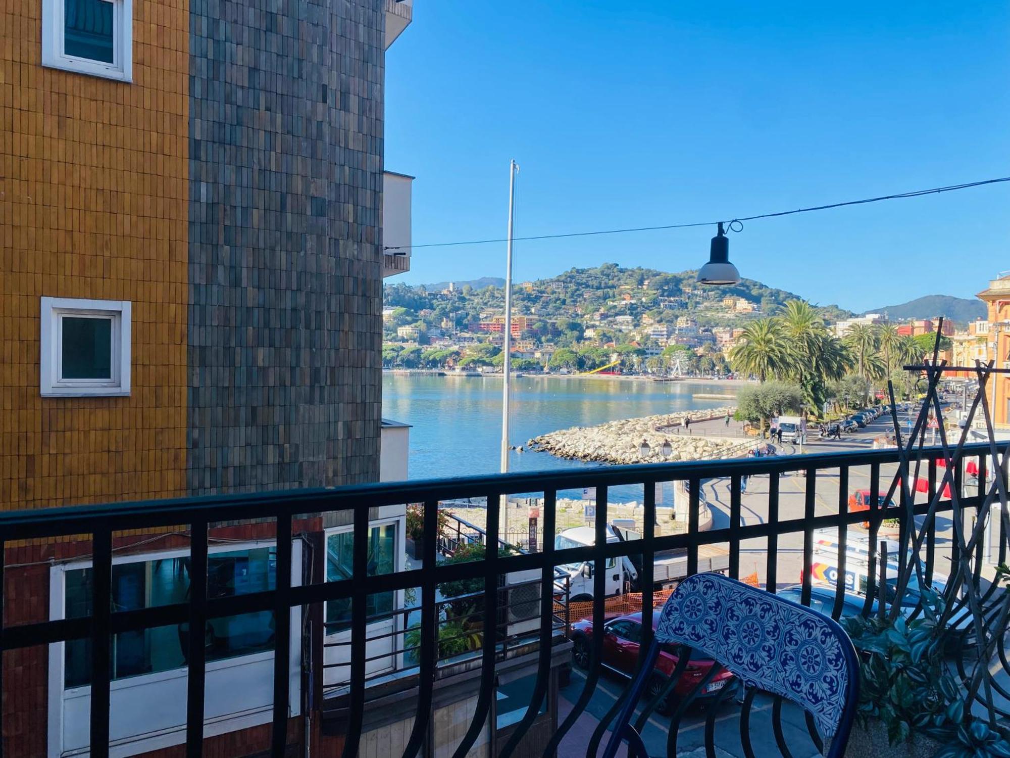 Alla Casa Rosa Al Mare- Centrale A Di Fronte Al Mare- Emozionante- Garage Privato Gratuito A 800 Mt- Aria Condizionata-Wifi Rapallo Eksteriør billede