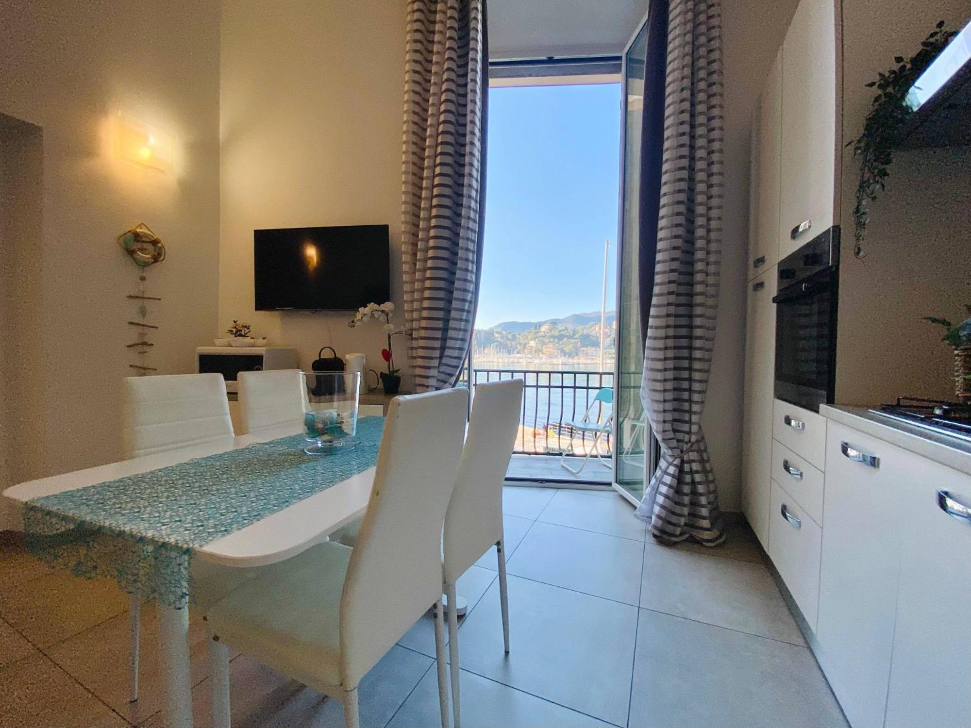 Alla Casa Rosa Al Mare- Centrale A Di Fronte Al Mare- Emozionante- Garage Privato Gratuito A 800 Mt- Aria Condizionata-Wifi Rapallo Eksteriør billede