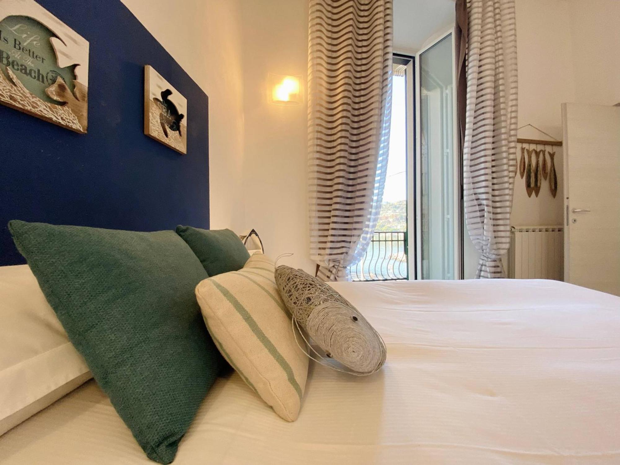 Alla Casa Rosa Al Mare- Centrale A Di Fronte Al Mare- Emozionante- Garage Privato Gratuito A 800 Mt- Aria Condizionata-Wifi Rapallo Eksteriør billede