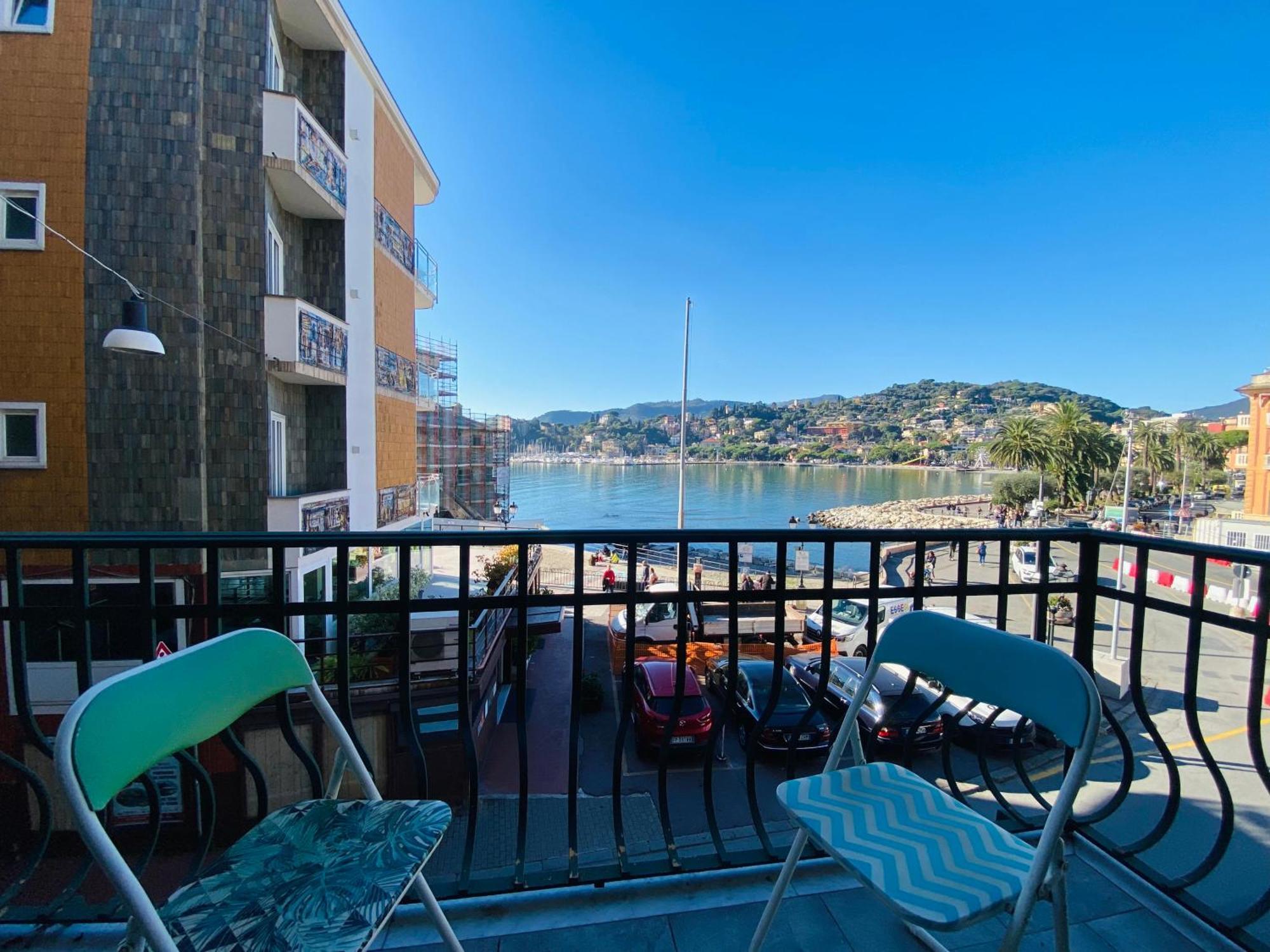 Alla Casa Rosa Al Mare- Centrale A Di Fronte Al Mare- Emozionante- Garage Privato Gratuito A 800 Mt- Aria Condizionata-Wifi Rapallo Eksteriør billede